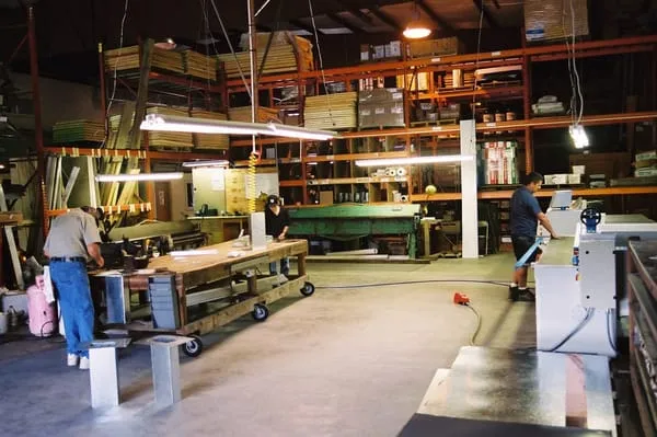 Perry Roofing Contractors Logo