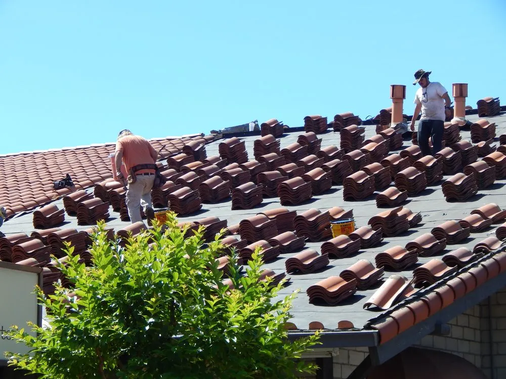 Slide of Pete's A1 Quality Roofing