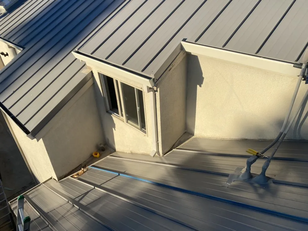 Slide of Pete’s Custom Roofing