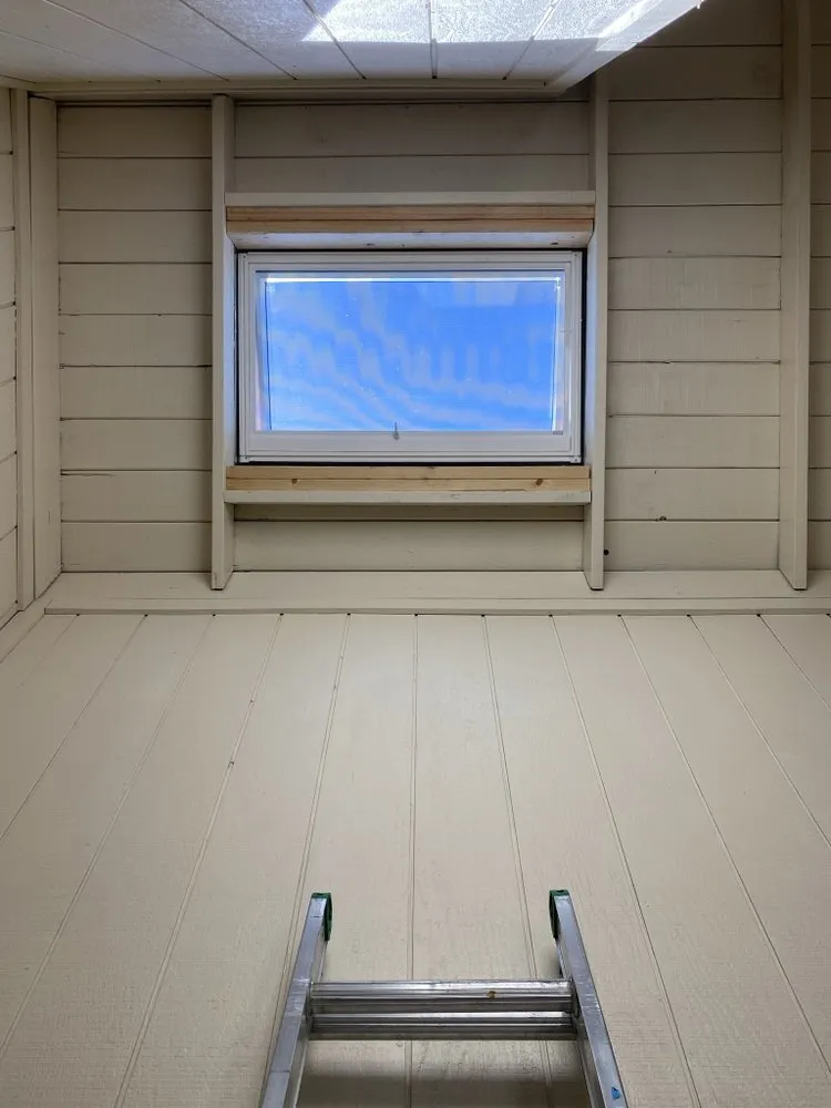 Slide of Pete’s Custom Roofing