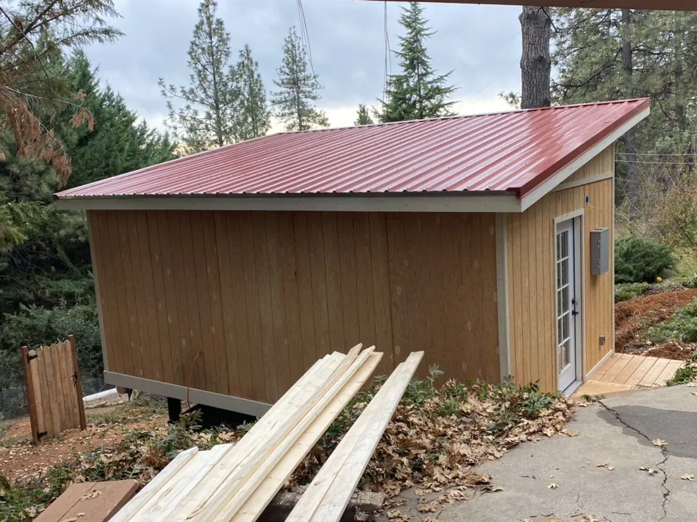 Slide of Pete’s Custom Roofing