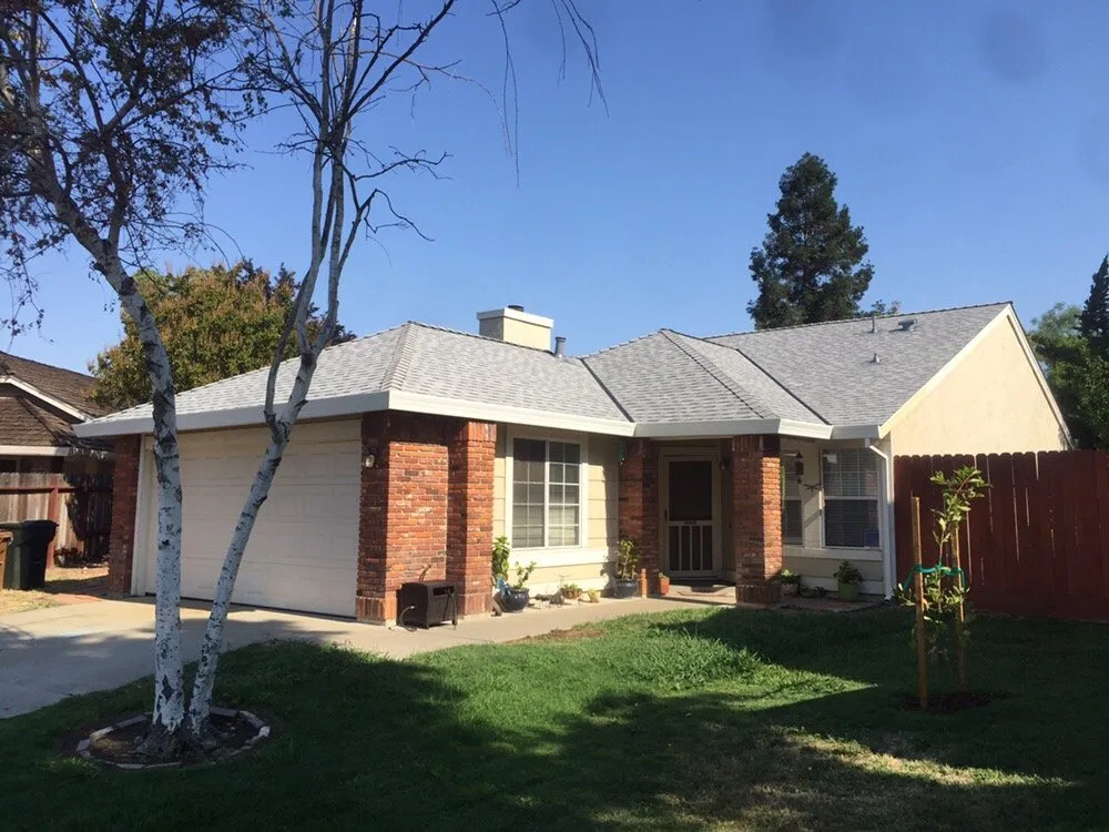 Slide of Petrashishin Roofing Co