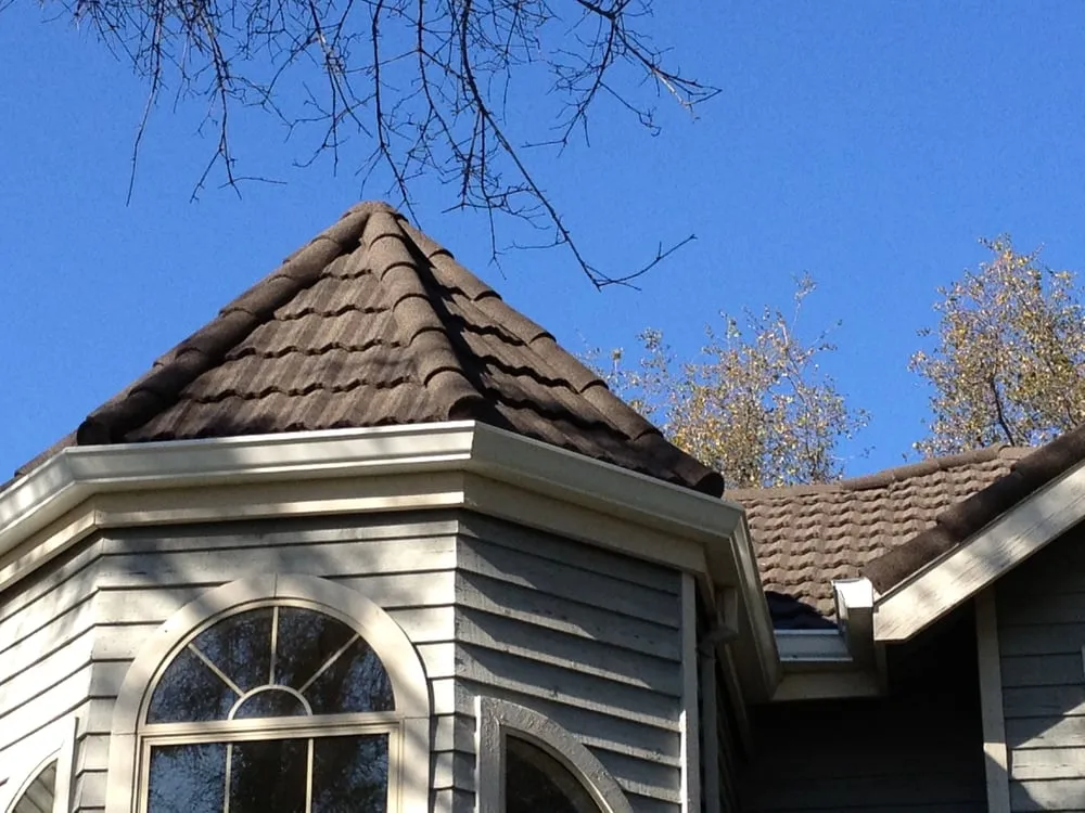 Slide of Petrashishin Roofing Co