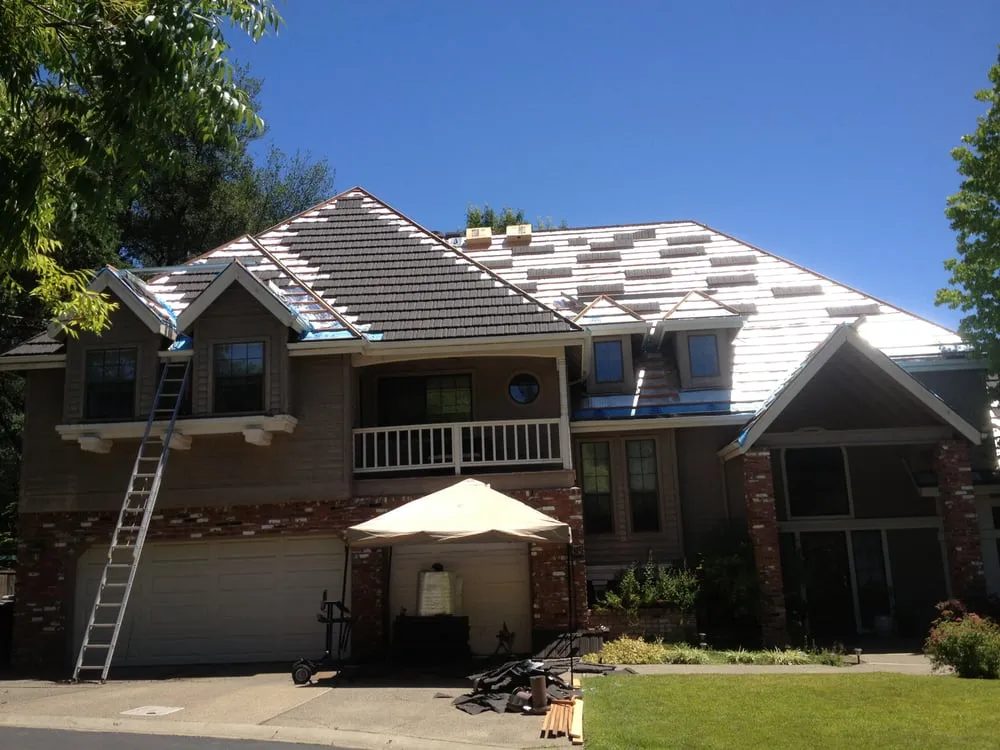 Slide of Petrashishin Roofing Co