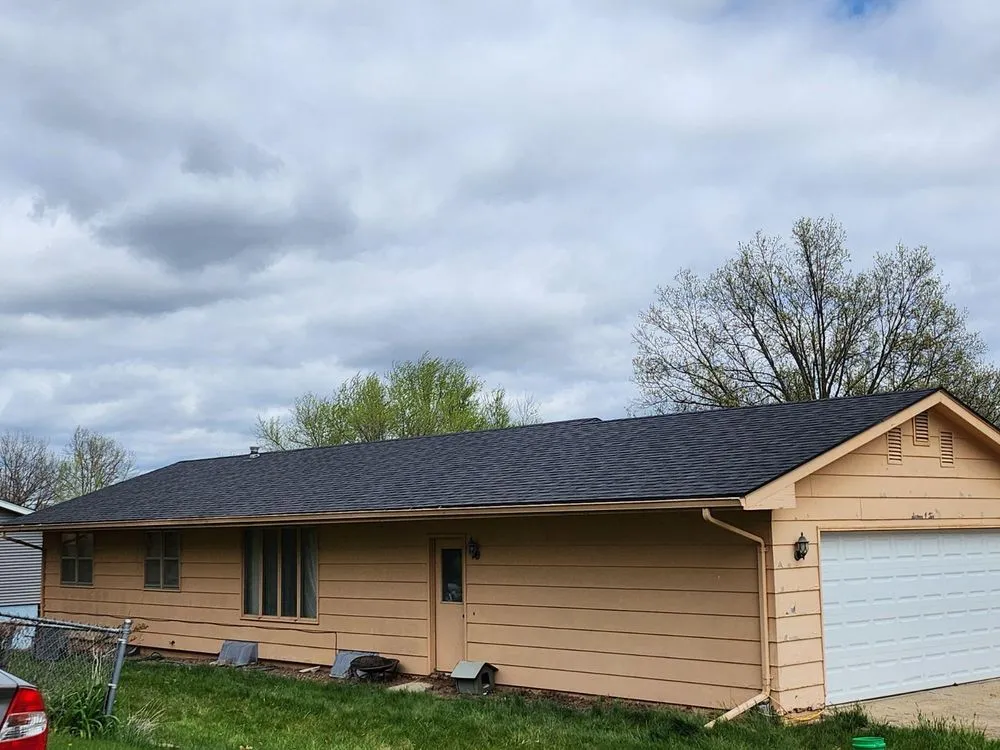 Professional roof installation in Runnells, IA - Pettiecord Professional Services