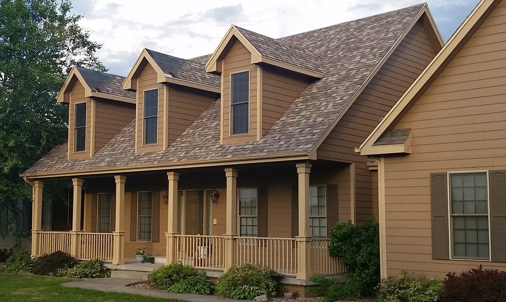 Local roof leak repair experts serving Runnells, IA - Pettiecord Restoration