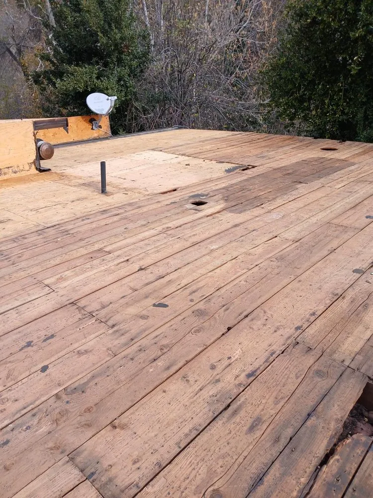 Slide of PEY roofing