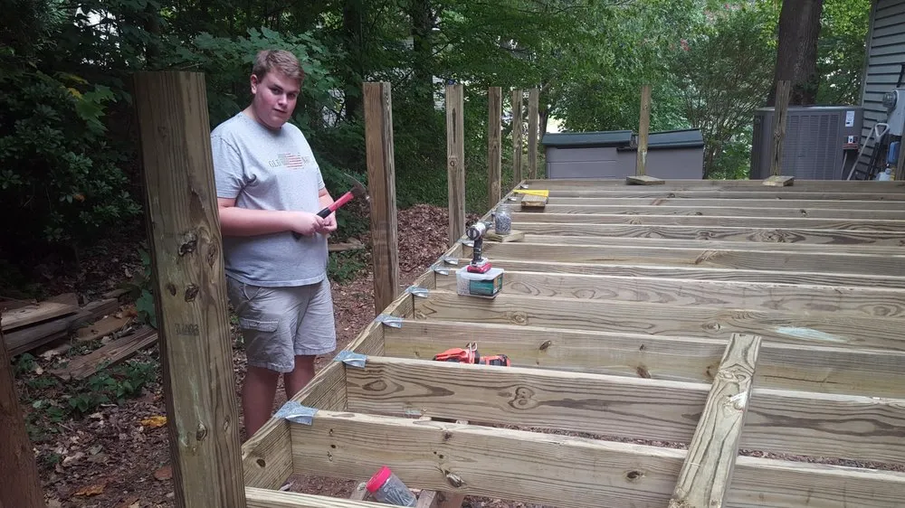 Slide of Phils Repair Service