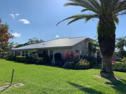 Phoenix Contracting of SWFL Logo