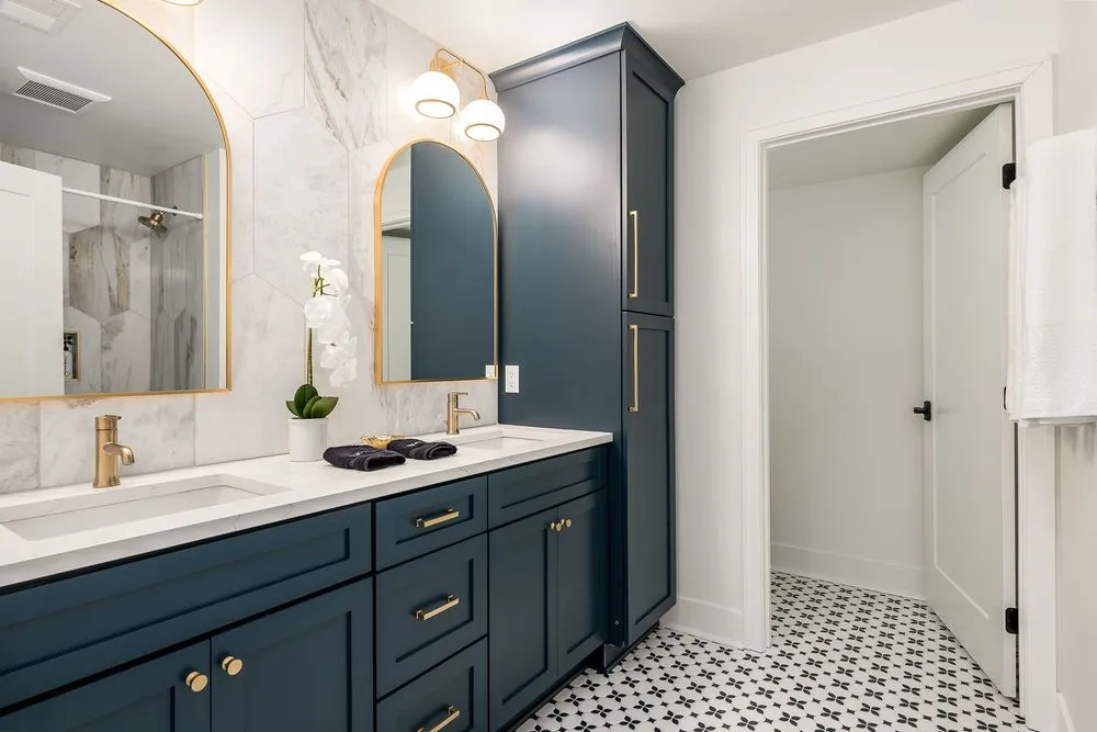 Slide of Pine Creek Construction Inc