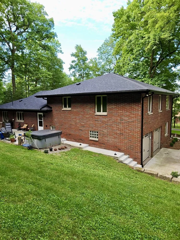 Slide of Pine Ridge Roofing