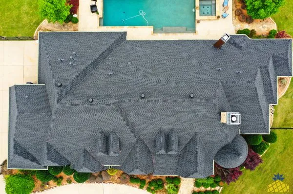 Pineapple Roofing Logo