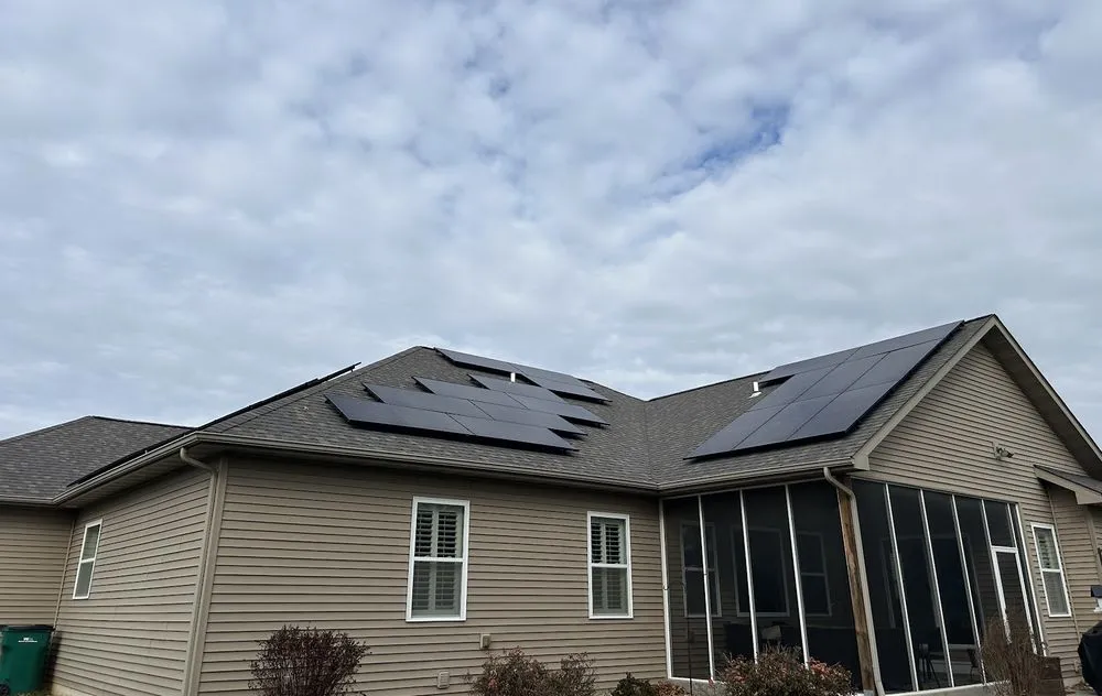 Reliable roof installation experts serving St Charles, MO - Pineapple Roofing