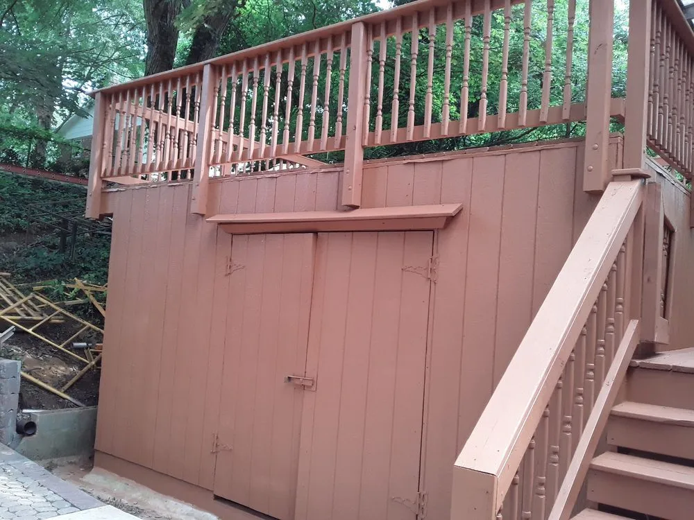 Slide of Pineda Remodeling Service