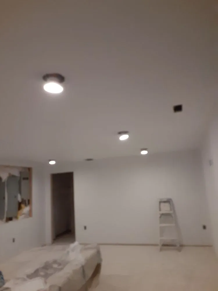 Slide of Pineda Remodeling Service