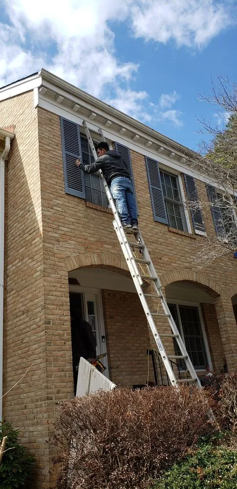 Slide of Pineda Remodeling Service