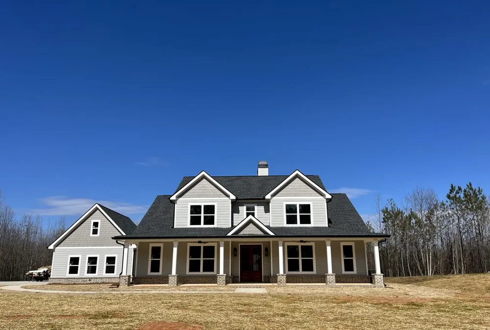 Slide of Pinewood Construction Group