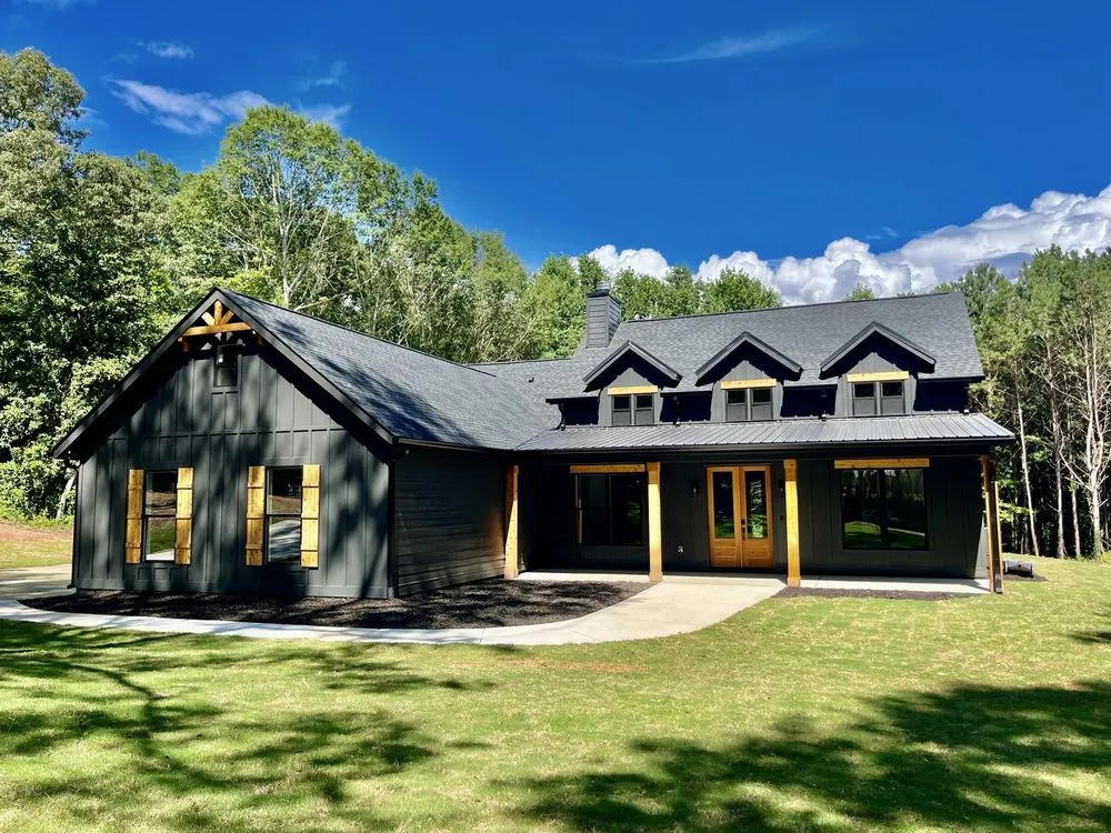 Slide of Pinewood Construction Group