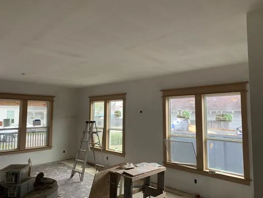 Pinnacle Construction Group Logo