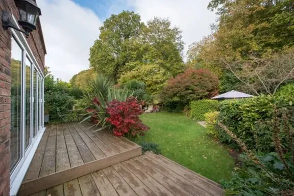 Slide of Pinnacle Contracting Roofing Siding