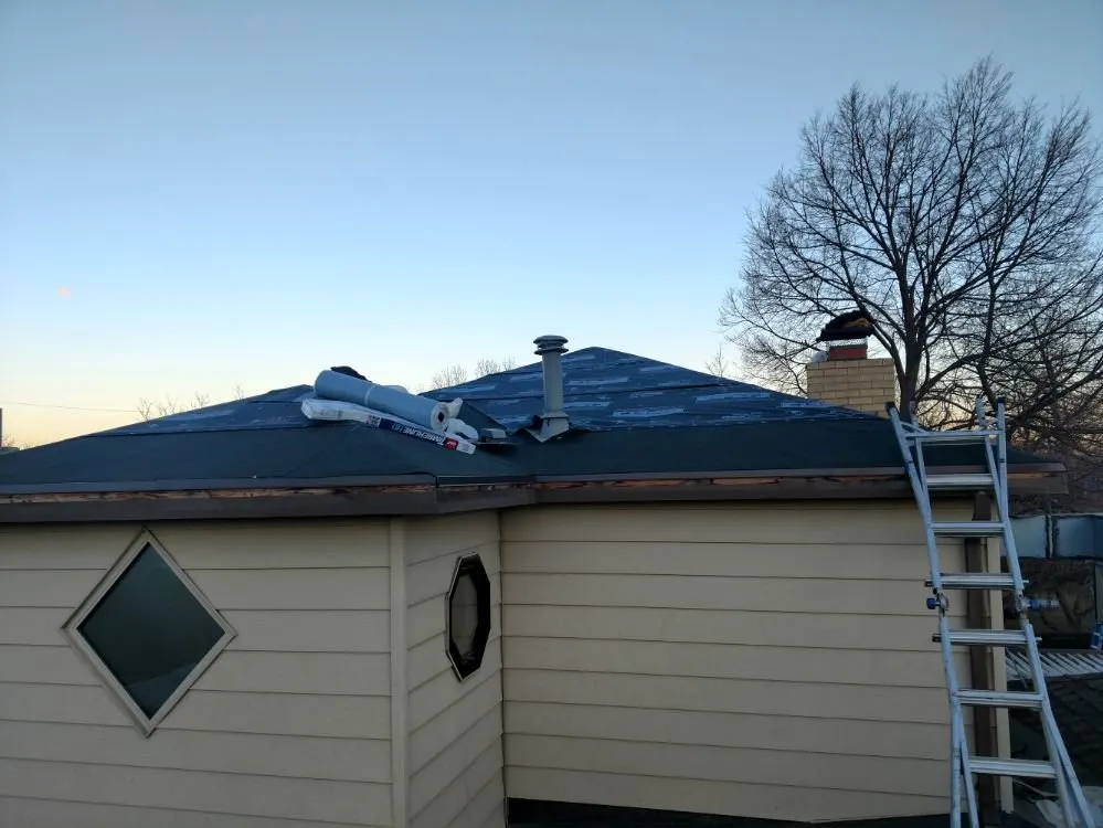 Slide of Pinnacle Home Exteriors