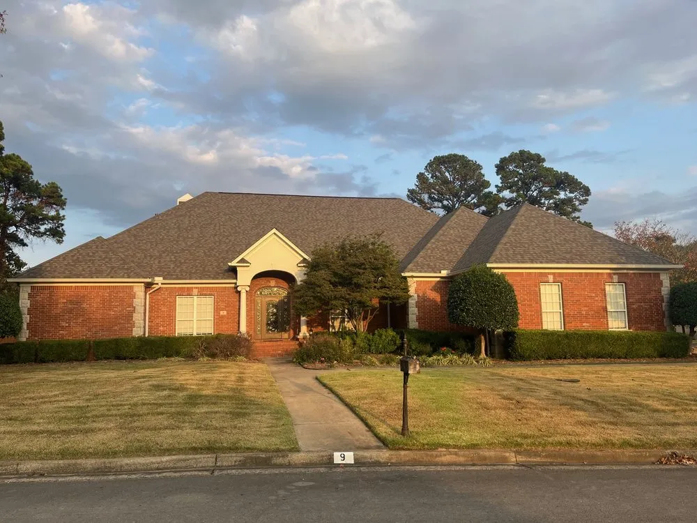 Slide of Pinnacle Point Roofing