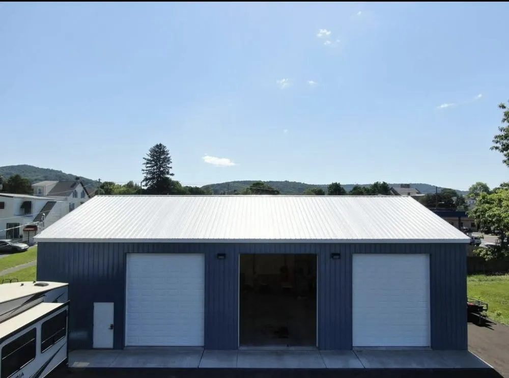 Slide of Pinnacle Pro Builders