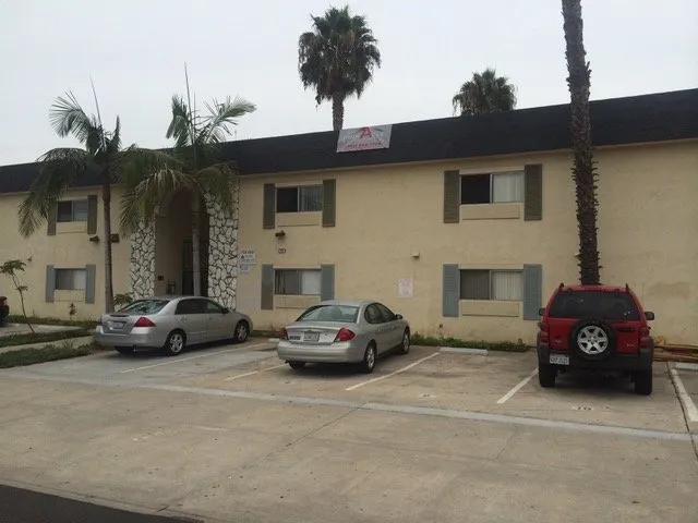 Slide of Pinnacle Pro Roofing