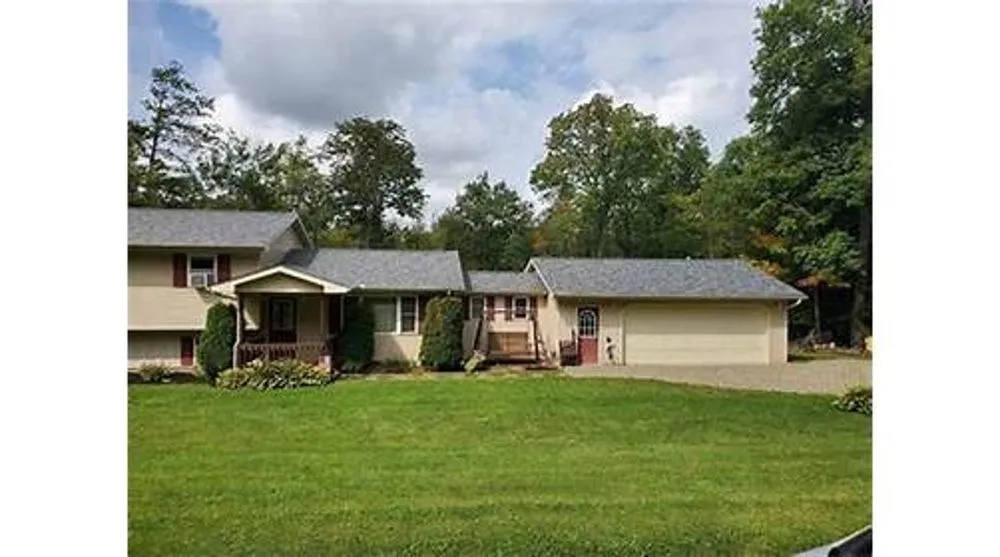 Slide of Pinnacle Roofing & Construction