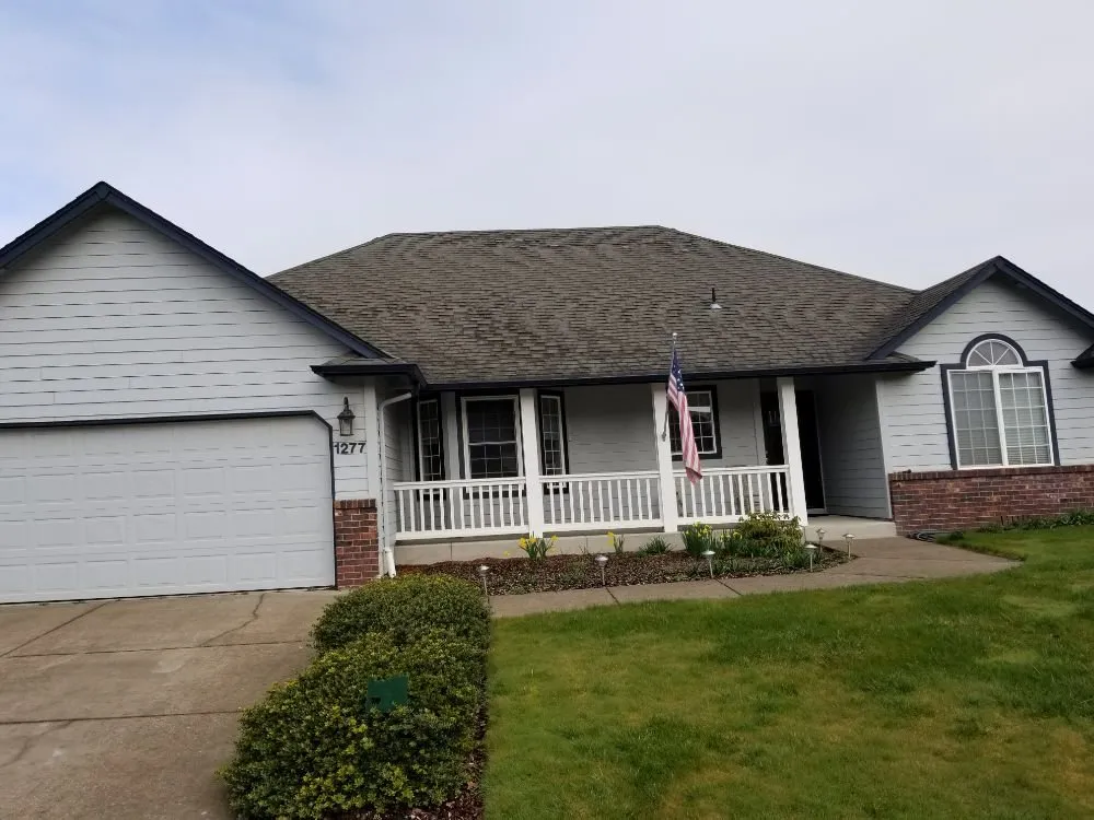 Slide of Pinnacle Roofing & Construction