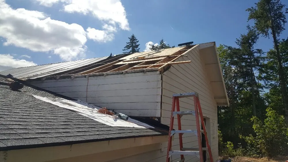 Slide of Pinnacle Roofing & Construction