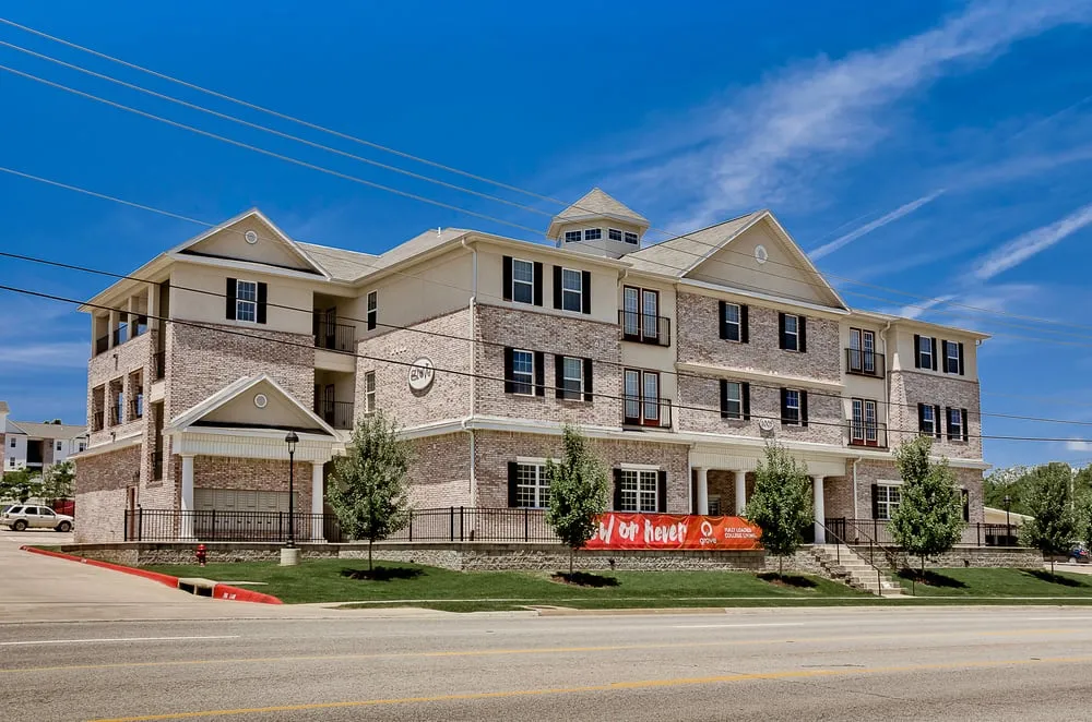 Slide of Pinnacle Roofing & Construction