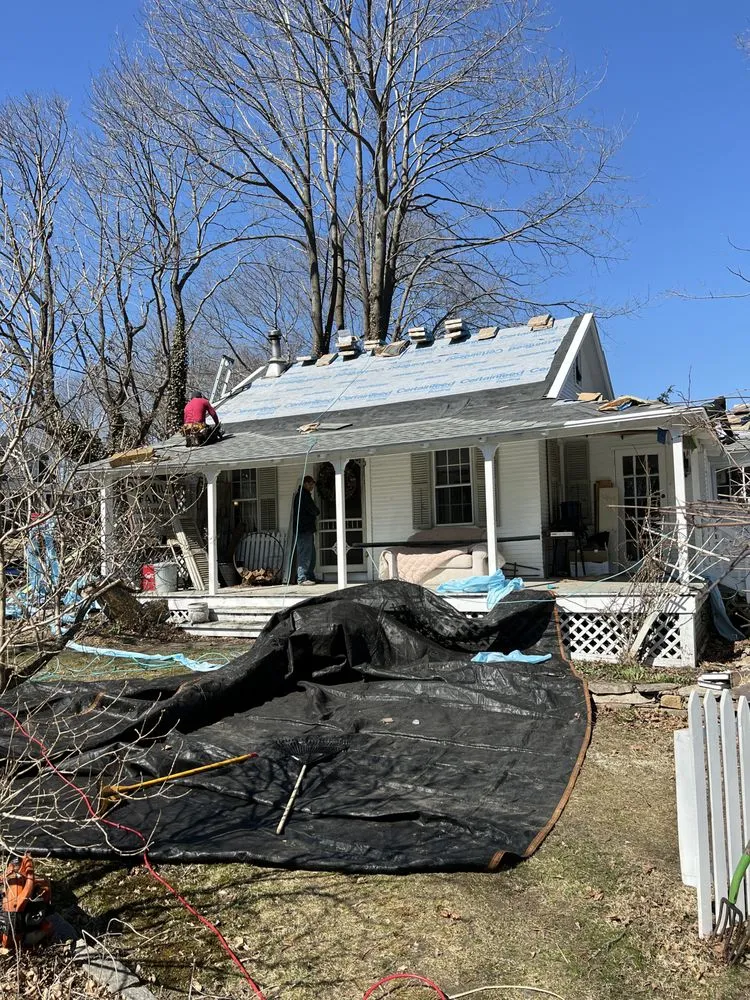 Slide of Pinnacle Roofing & Skylights