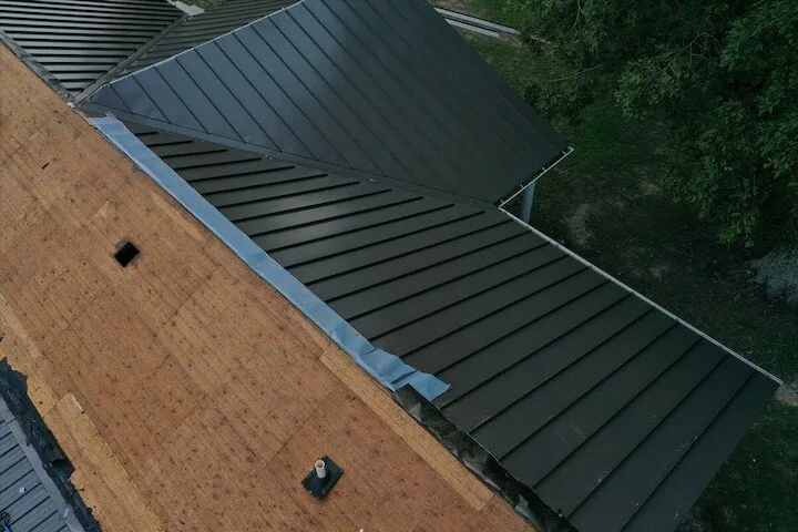 Expert metal roofing installation in Old Hickory, TN by Pinnacle Roofs Plus