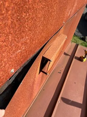 Pioneer Roofers Logo