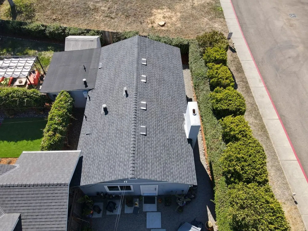 Slide of Pio’s  Roofing                