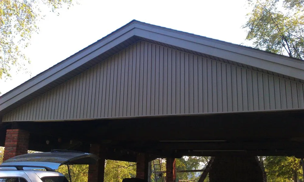 Top-rated roof leak repair in Ellsworth, PA by Pistilli Construction