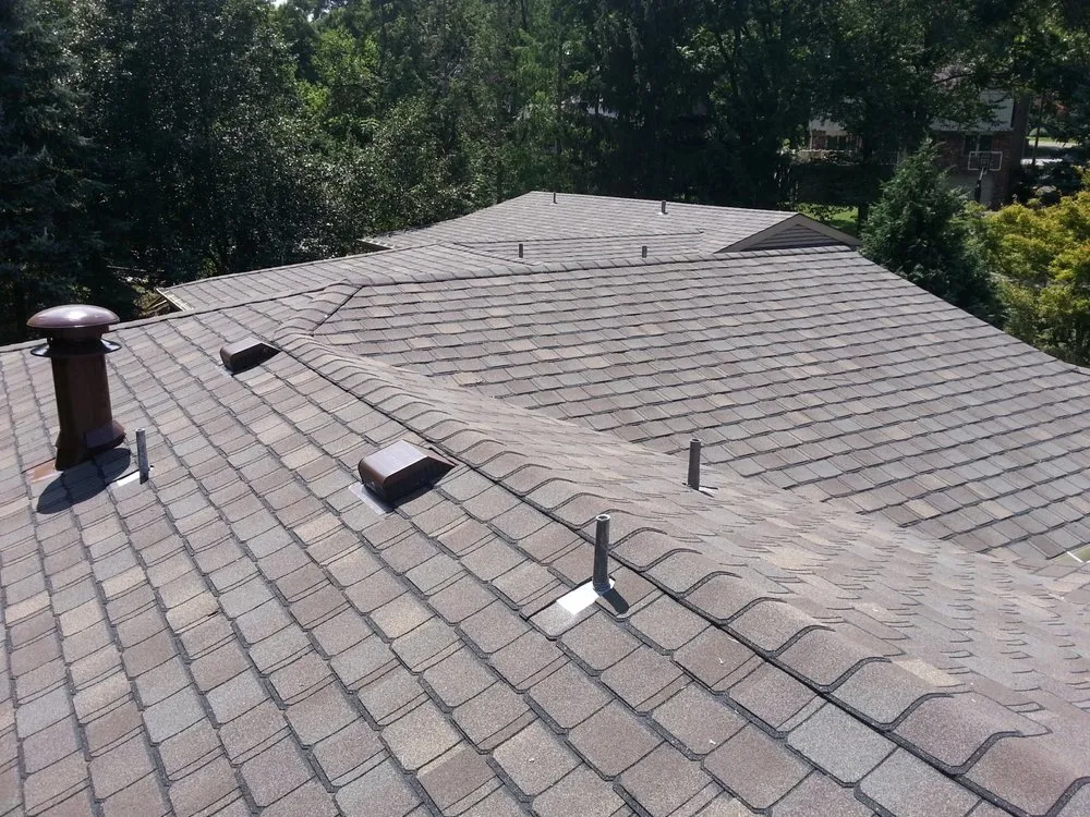 Emergency flat roof repair near you in Ellsworth, PA by Pistilli Construction