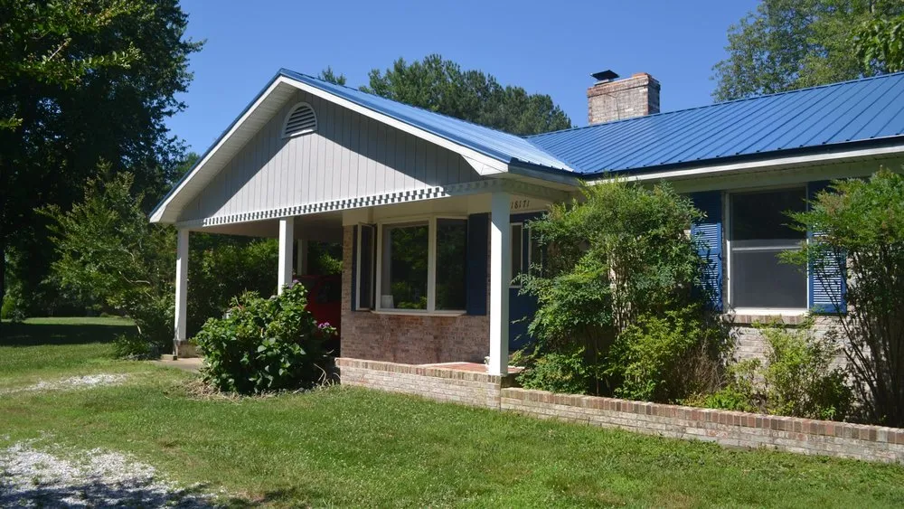 Top-rated roof leak repair in Hollywood, MD - PJ Selby Construction