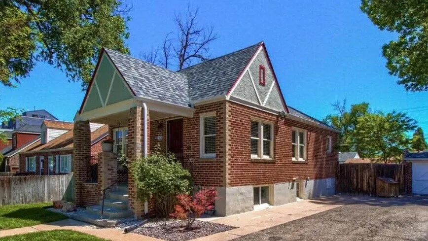 Slide of Planet Roofing and Solar