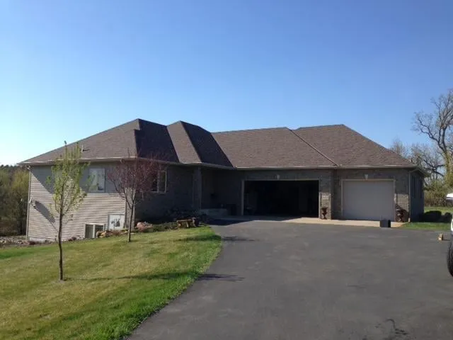 Slide of Platinum Builders