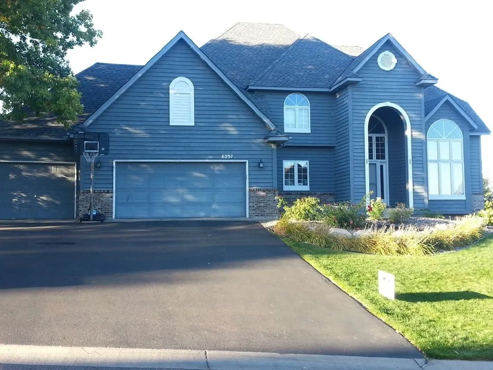 Slide of Platinum Builders