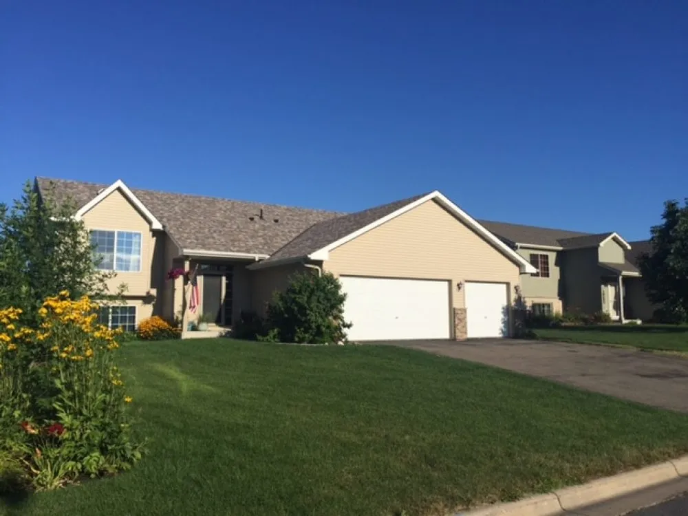 Slide of Platinum Builders