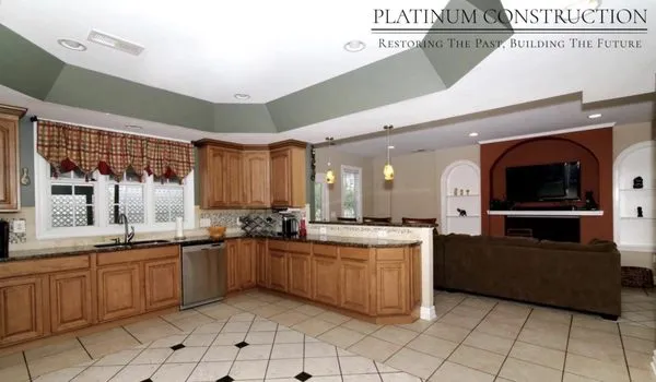 Platinum Construction Logo