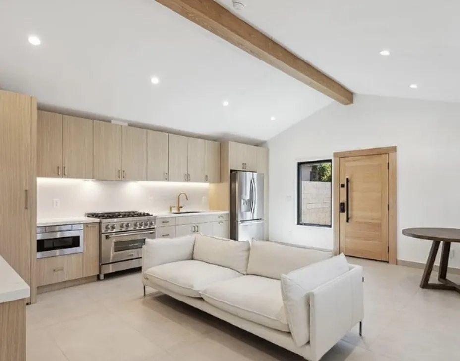 Slide of Platinum Home Builders & Design