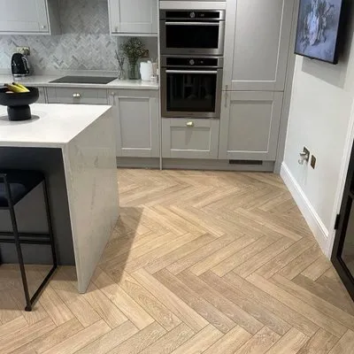 Platinum Home Builders & Design Logo