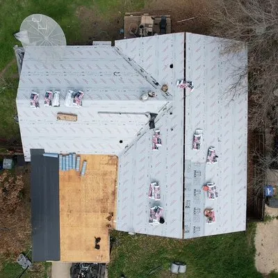 Platinum Home Roofing and Remodeling Logo