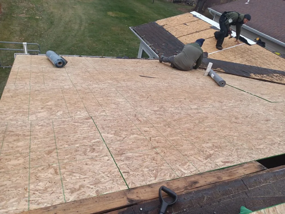 Slide of Platinum Quality Roofing & Siding