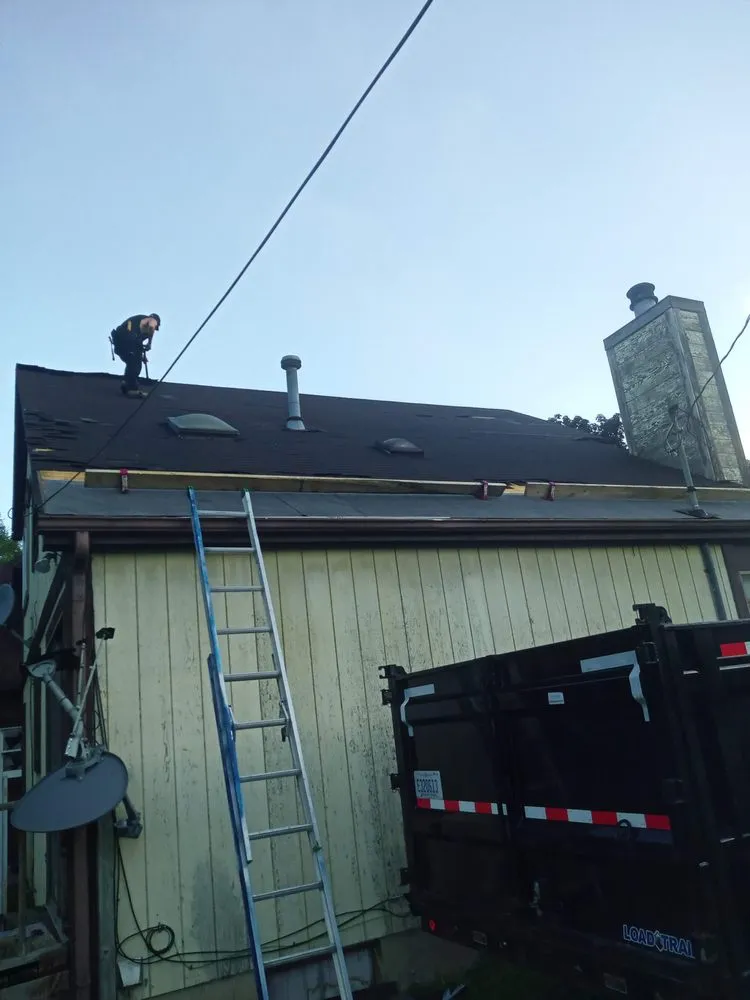 Slide of Platinum Quality Roofing & Siding