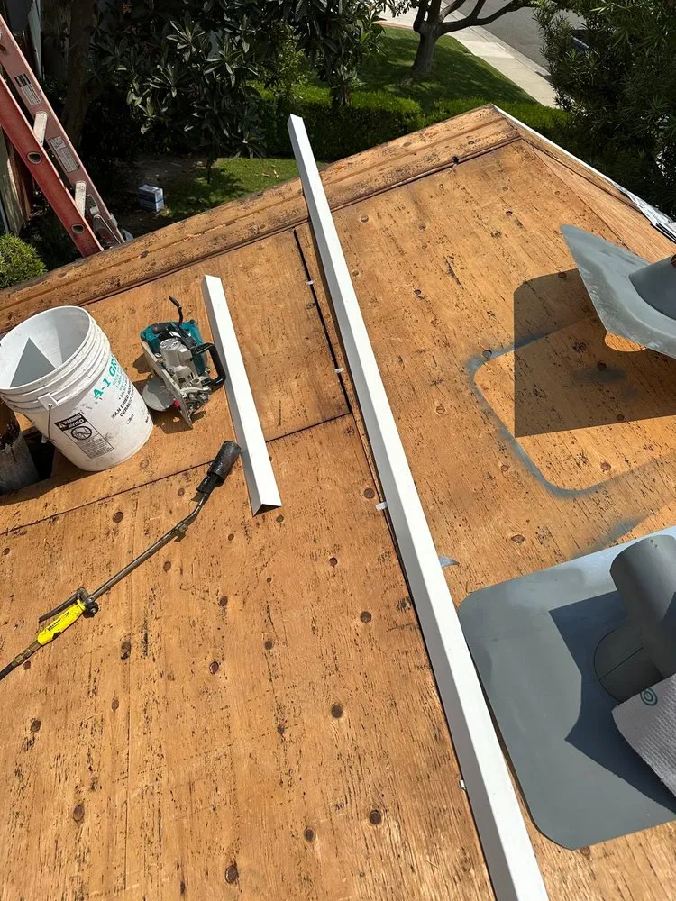 Slide of Platinum Roofing & Retro Fit